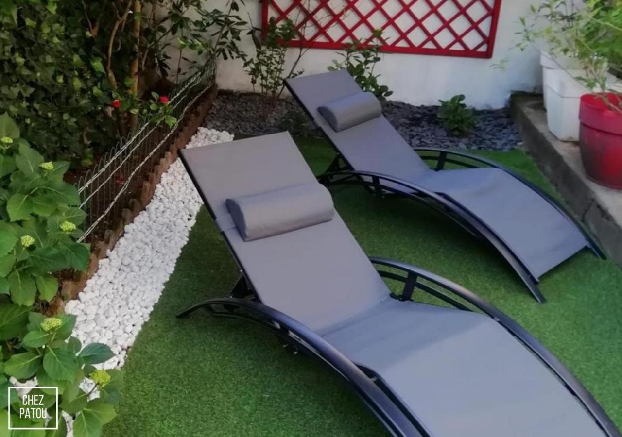 Bed and Breakfast Chez Patou Laval  Exterior foto