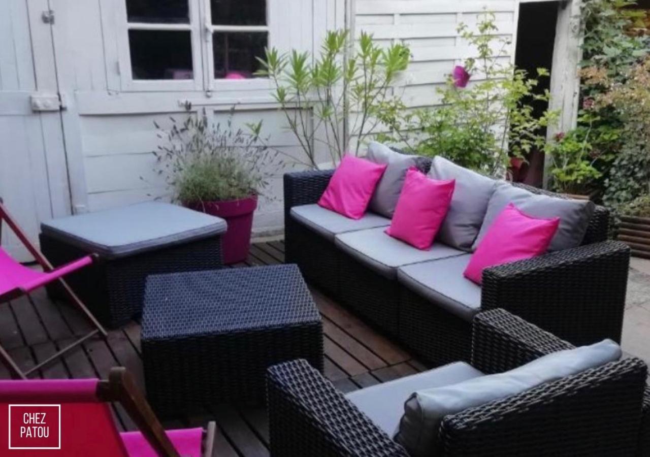 Bed and Breakfast Chez Patou Laval  Exterior foto