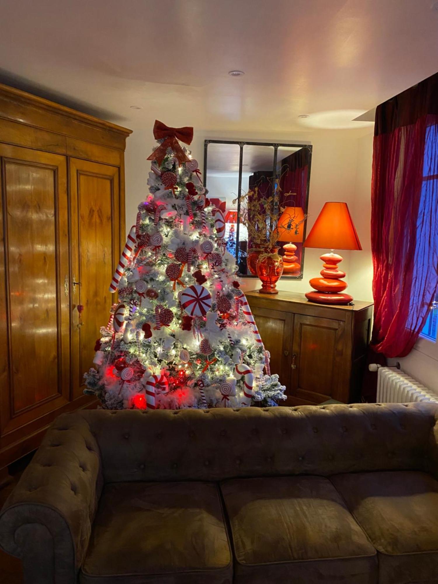 Bed and Breakfast Chez Patou Laval  Exterior foto