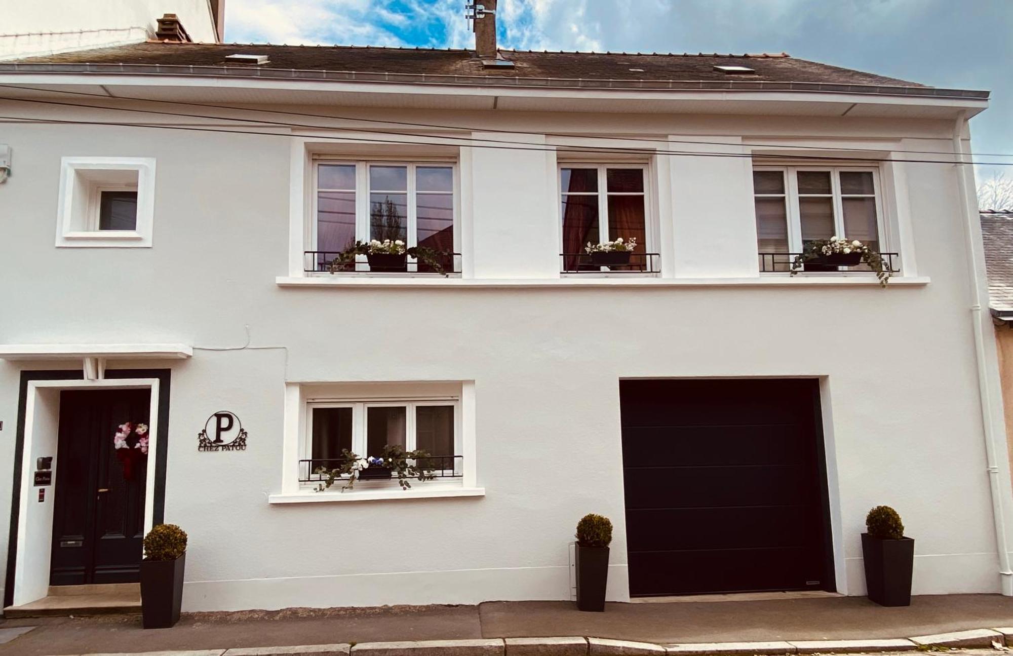 Bed and Breakfast Chez Patou Laval  Exterior foto